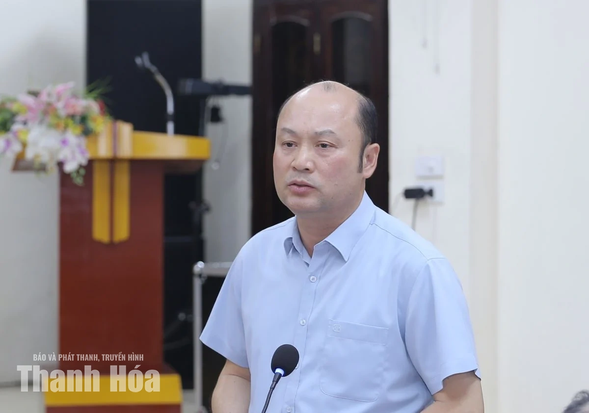 Chủ tịch UBND tỉnh Tô Anh Dũng làm việc với Ban Quản lý dự án đầu tư xây dựng các công trình nông nghiệp và phát triển nông thôn