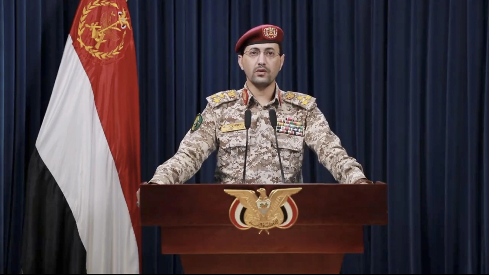 Houthi tuyên bố tấn công sân bay, cơ sở dầu mỏ tại miền Nam Ả-rập Xê-út