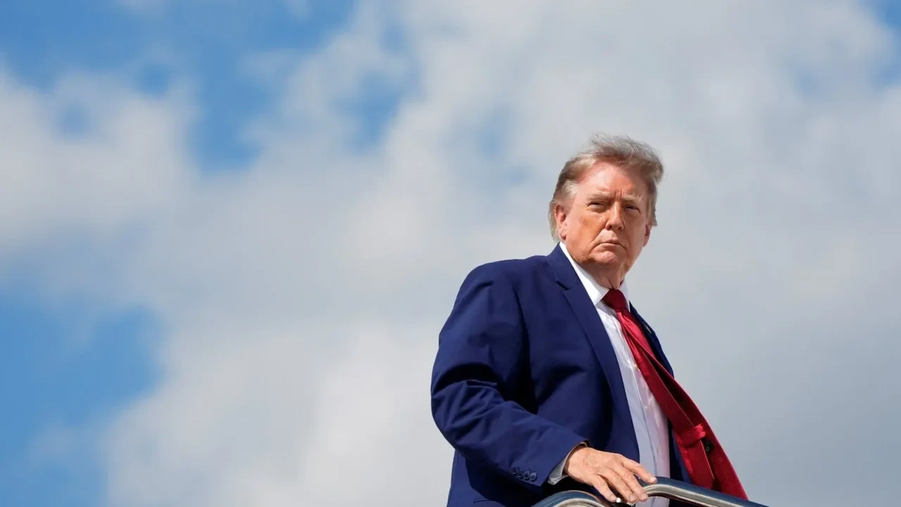 Iran dọa đáp trả đòn trừng phạt kinh tế, ông Trump không loại trừ lựa chọn quân sự