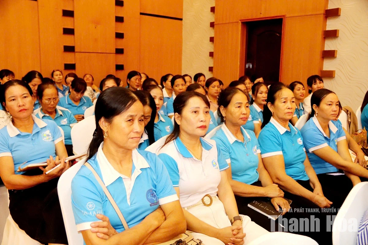 Triển khai Cuộc vận động “Xây dựng gia đình 5 không, 3 sạch, 3 an”