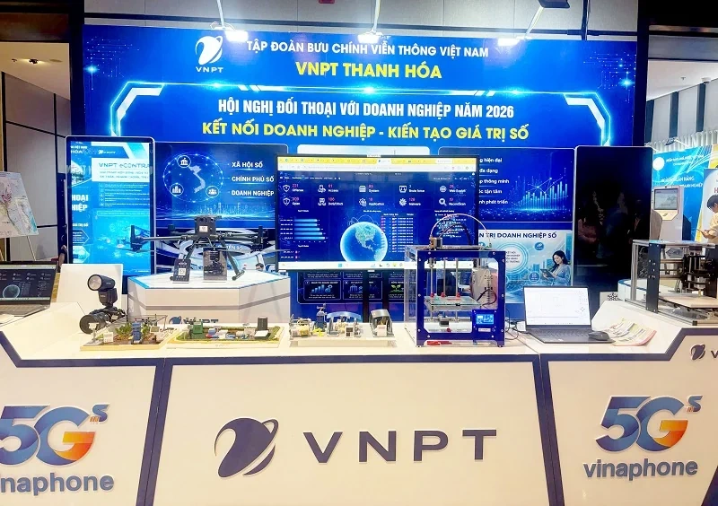 VNPT Thanh Hóa trình diễn các giải pháp công nghệ số tại Hội nghị đối thoại với doanh nghiệp năm 2026