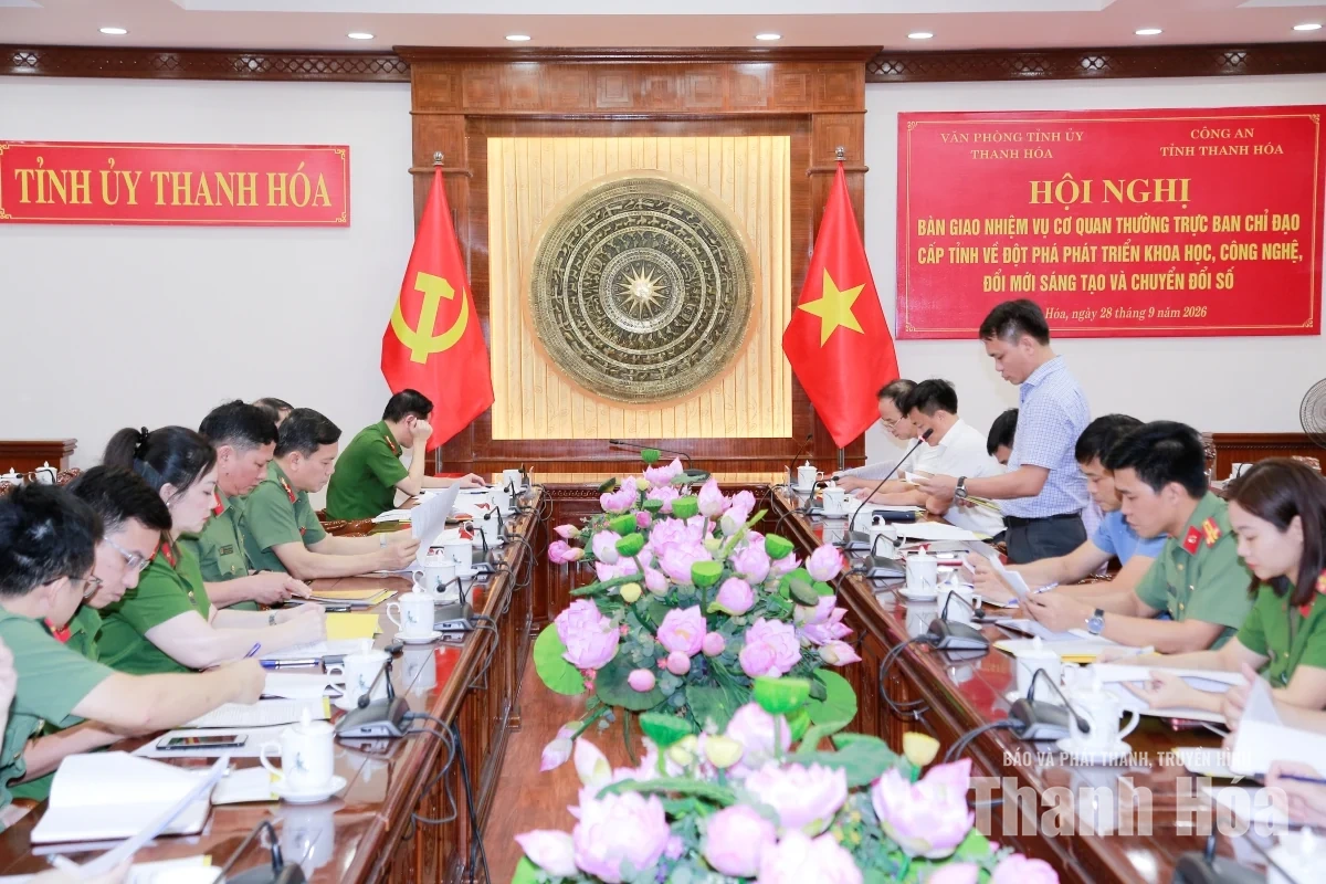 Bàn giao nhiệm vụ Cơ quan Thường trực Ban Chỉ đạo cấp tỉnh về đột phá phát triển khoa học, công nghệ, đổi mới sáng tạo và chuyển đổi số