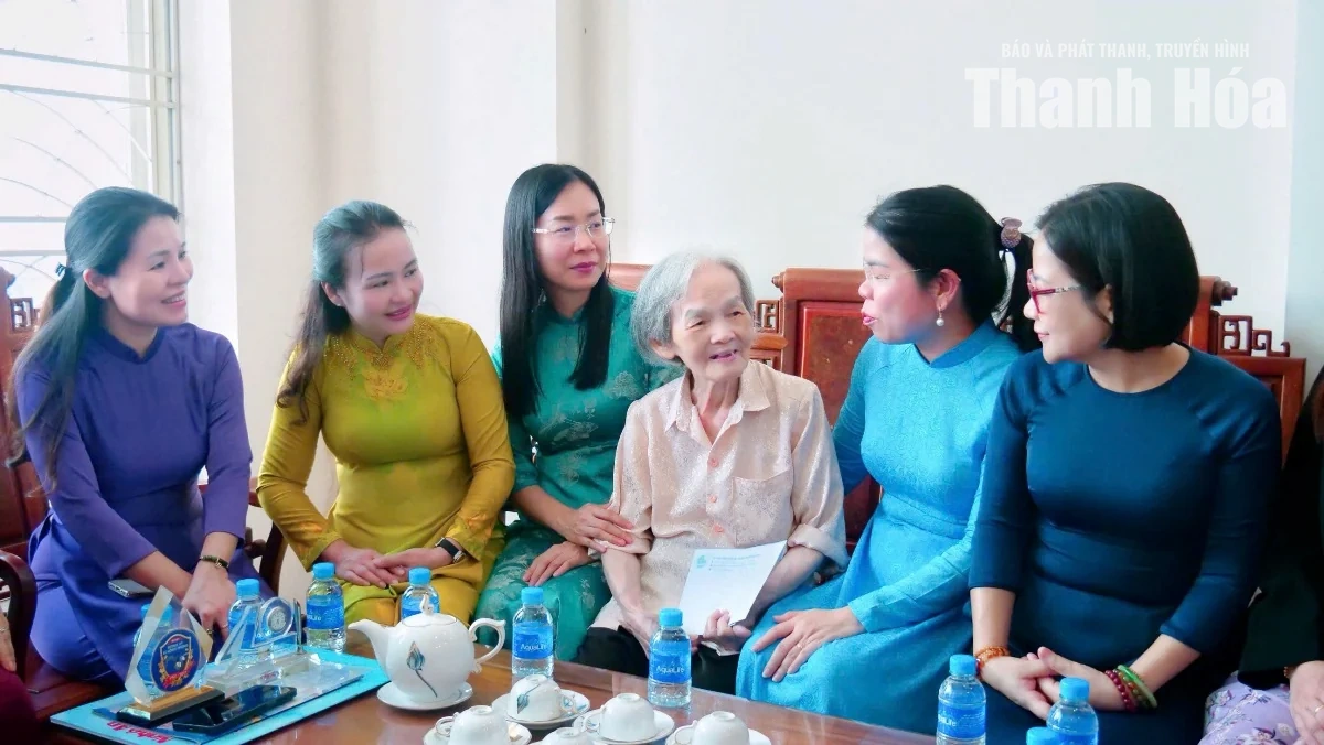 Hội LHPN tỉnh Thanh Hóa học tập kinh nghiệm chuyển đổi số tại TP Hồ Chí Minh