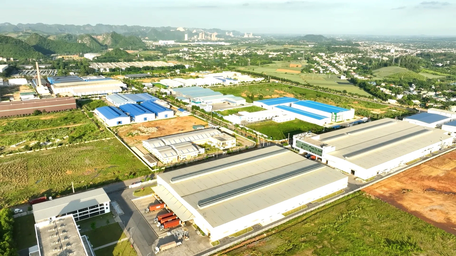 [E-Magazine] Khơi thông nguồn lực, thúc đẩy tăng trưởng