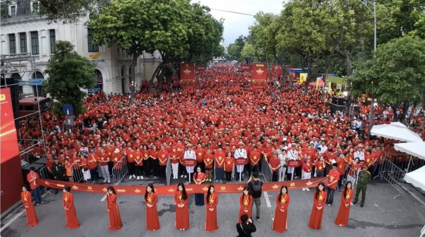 “Cùng Việt Nam tiến bước 2026”: Xác lập kỷ lục thế giới với “10 tỷ bước xanh”