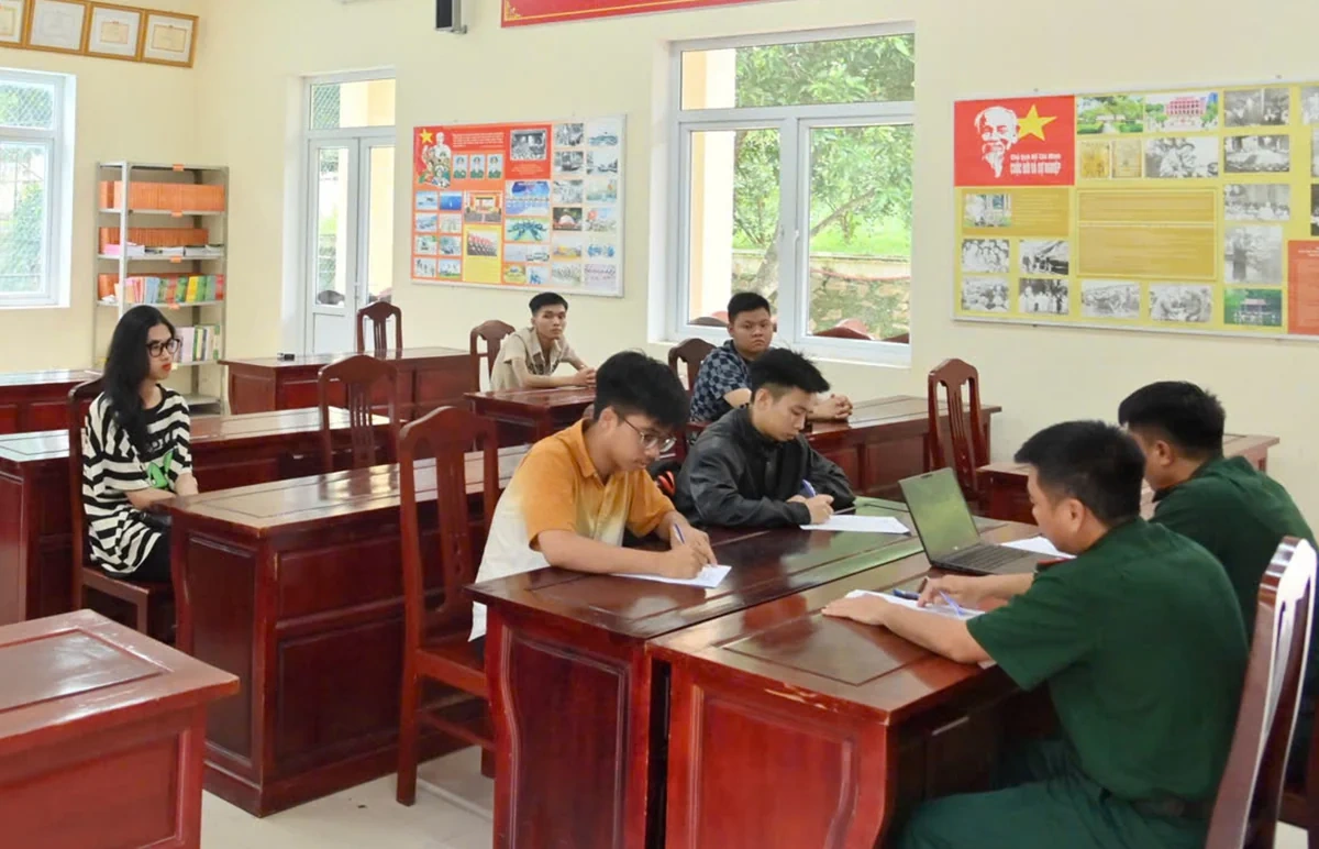 BĐBP Thanh Hóa bắt giữ 9 người nhập cảnh trái phép từ Lào về Việt Nam