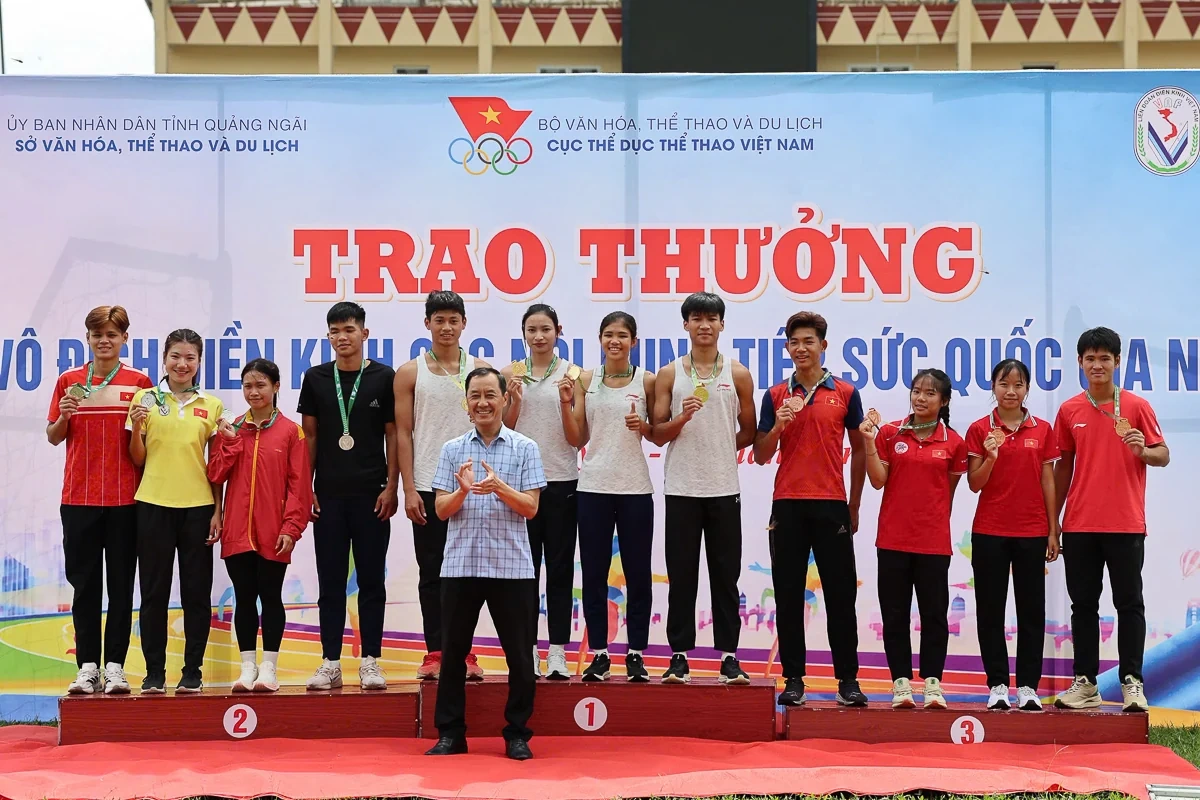 Các chân chạy xứ Thanh xô đổ kỷ lục U20 quốc gia ở giải điền kinh tiếp sức 2026