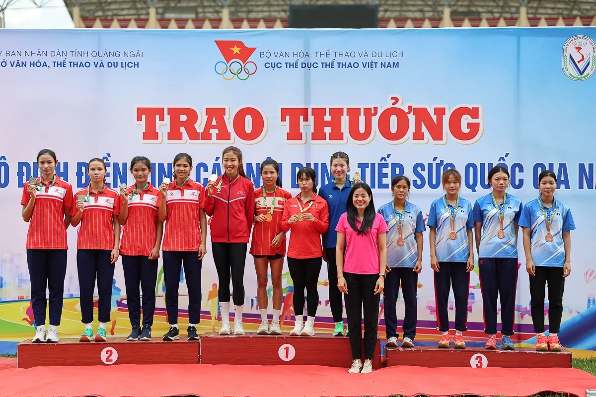 Các chân chạy xứ Thanh xô đổ kỷ lục U20 quốc gia ở giải điền kinh tiếp sức 2026