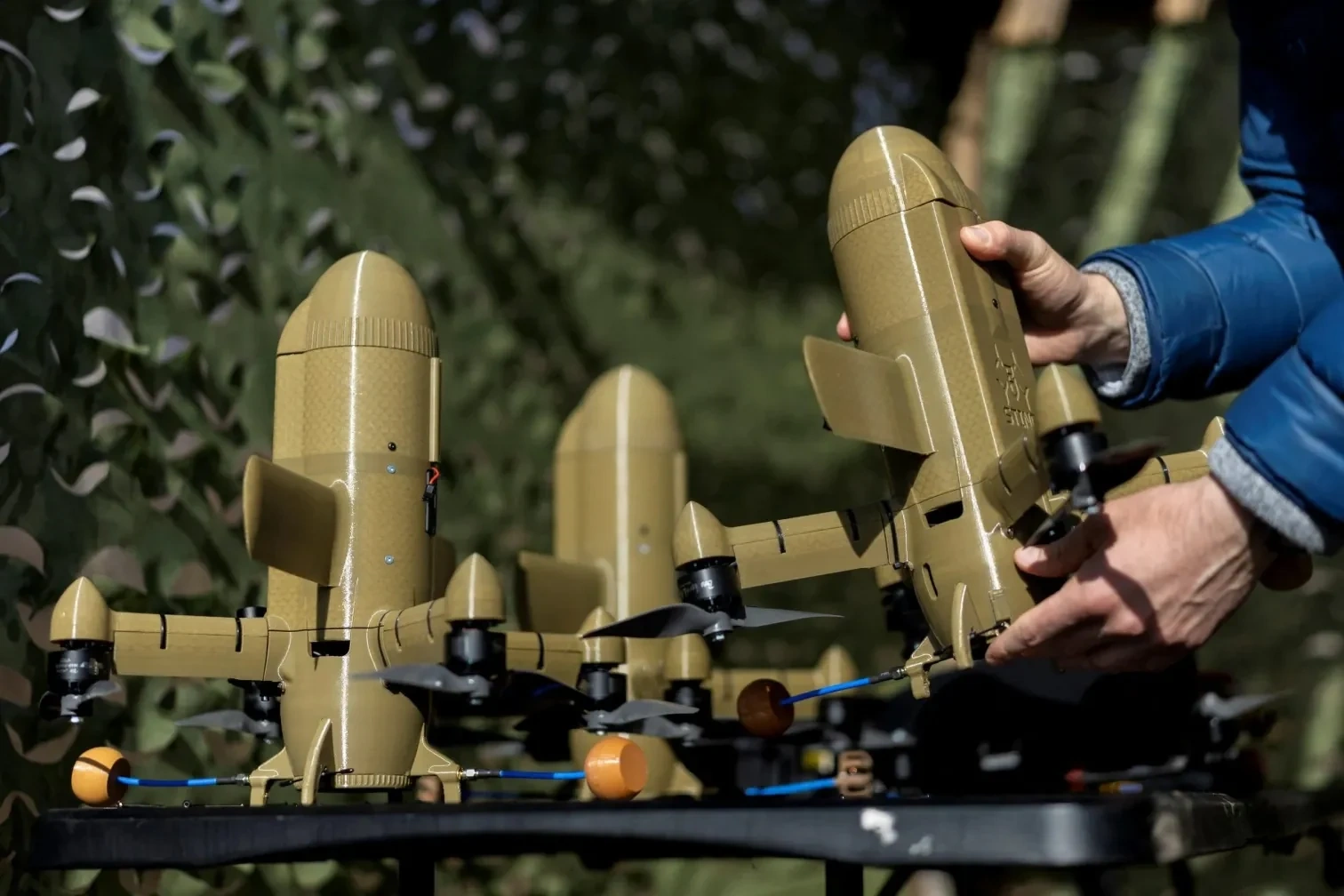 Ukraine và Phần Lan thúc đẩy hợp tác quốc phòng, hướng tới sản xuất chung UAV và robot quân sự