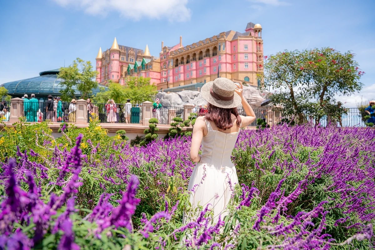 Ba Na Hills rực cờ hoa trong ngày đầu nghỉ lễ Quốc khánh 2/9