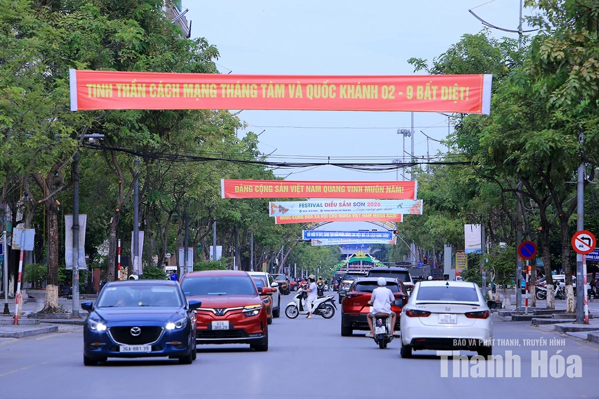 Khẩn trương hoàn tất công tác chuẩn bị cho Chương trình nghệ thuật “Thanh Hóa hòa nhịp cùng non sông” tại Quảng trường Lam Sơn