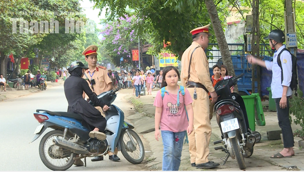 Thiết lập trật tự, kỷ cương ATGT trong năm học mới