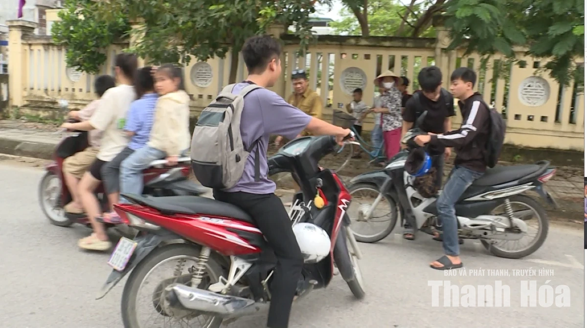 Thiết lập trật tự, kỷ cương ATGT trong năm học mới