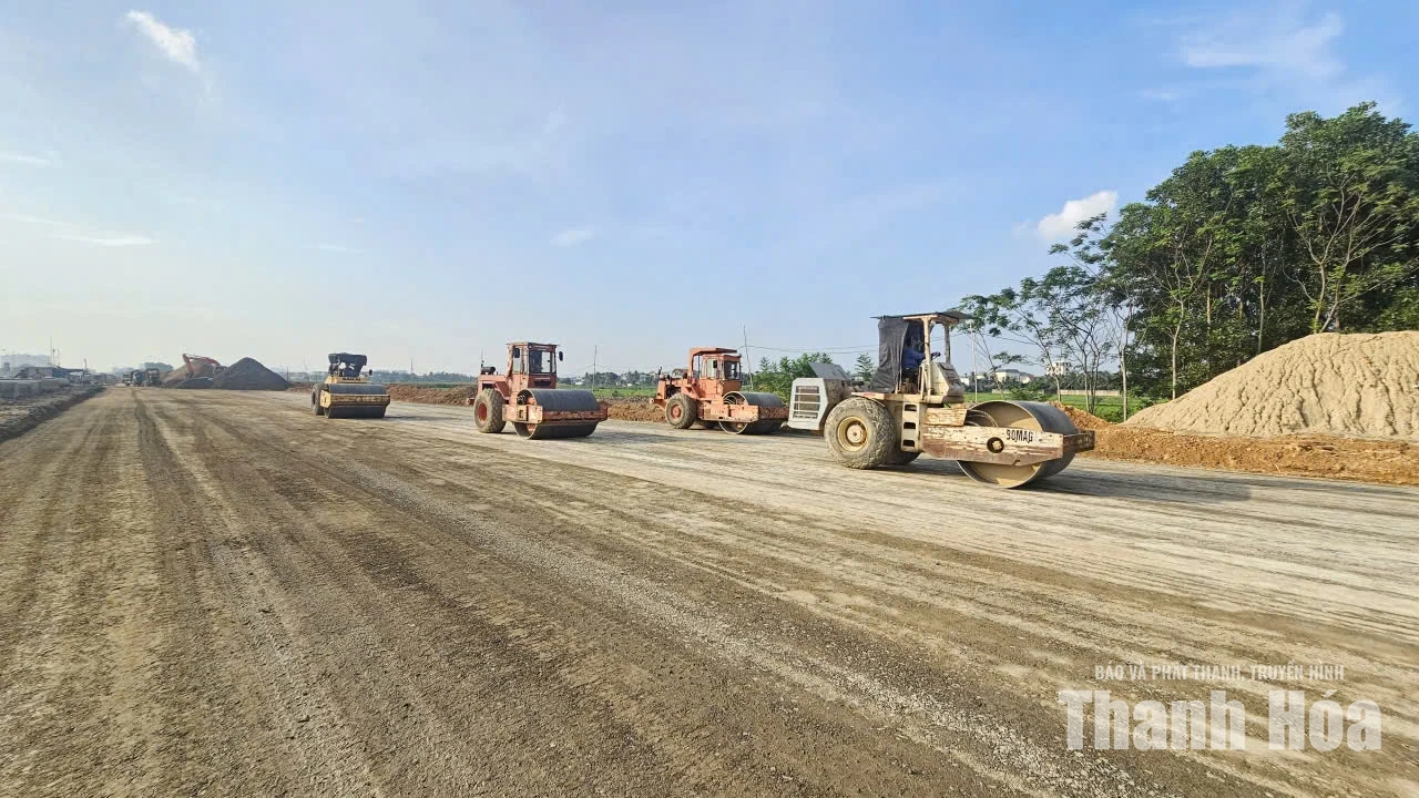 Tăng tốc thi công trên công trường trong những ngày nghỉ lễ