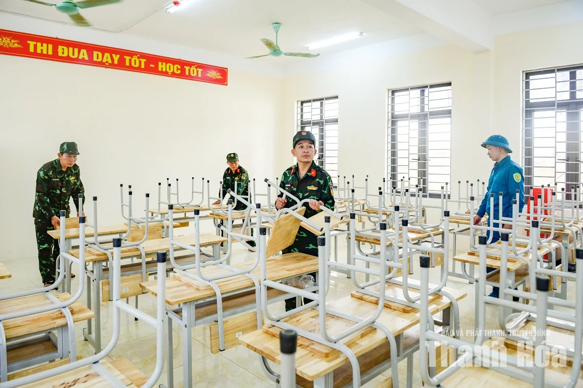 Chung tay làm đẹp ngôi trường mới nơi biên giới Yên Khương