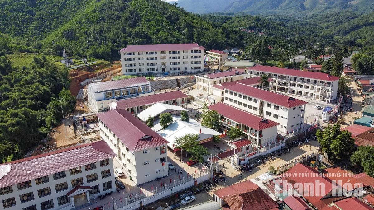 Trước ngày khai giảng đáng nhớ ở ngôi trường mới nơi vùng biên xứ Thanh
