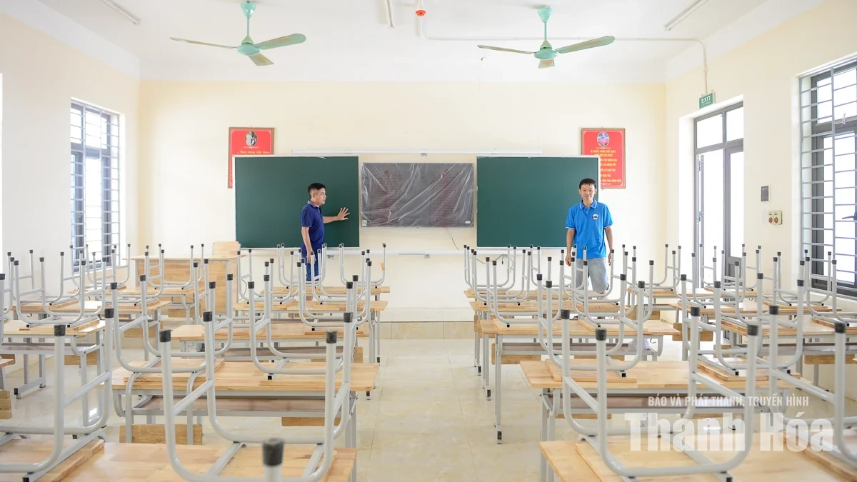 Trước ngày khai giảng đáng nhớ ở ngôi trường mới nơi vùng biên xứ Thanh