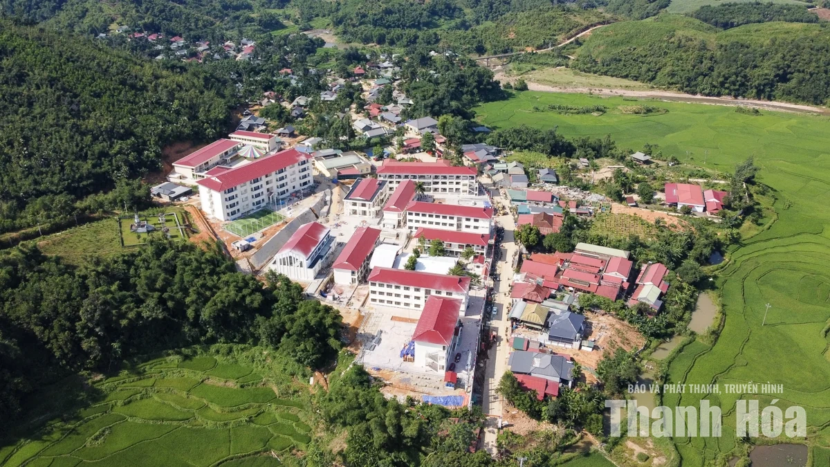 Trước ngày khai giảng đáng nhớ ở ngôi trường mới nơi vùng biên xứ Thanh