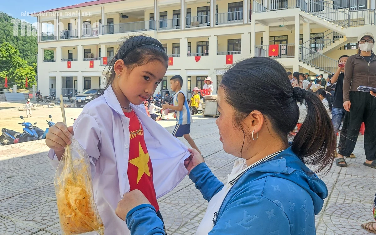 Trước ngày khai giảng đáng nhớ ở ngôi trường mới nơi vùng biên xứ Thanh