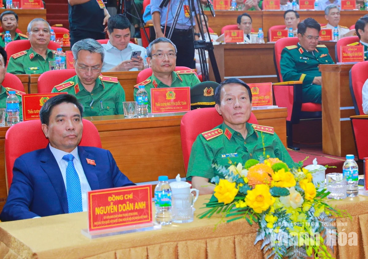 Công an tỉnh Thanh Hóa đón nhận Danh hiệu Anh hùng Lực lượng vũ trang nhân dân trong cuộc kháng chiến chống Mỹ, cứu nước