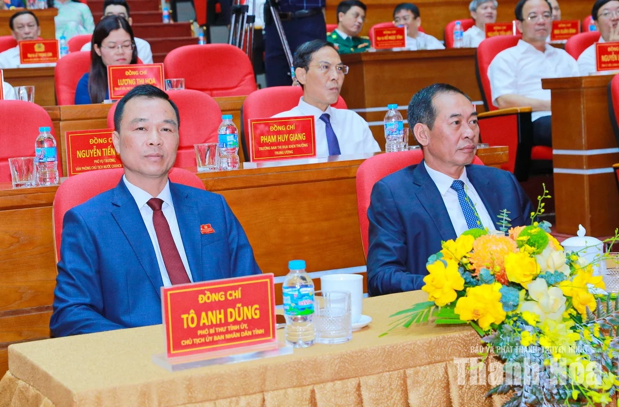 Công an tỉnh Thanh Hóa đón nhận Danh hiệu Anh hùng Lực lượng vũ trang nhân dân trong cuộc kháng chiến chống Mỹ, cứu nước