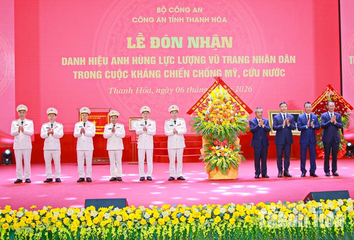 Công an tỉnh Thanh Hóa đón nhận Danh hiệu Anh hùng Lực lượng vũ trang nhân dân trong cuộc kháng chiến chống Mỹ, cứu nước