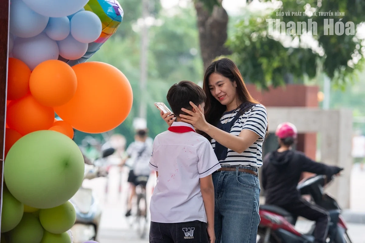 Học sinh Thanh Hóa hân hoan chào đón năm học mới
