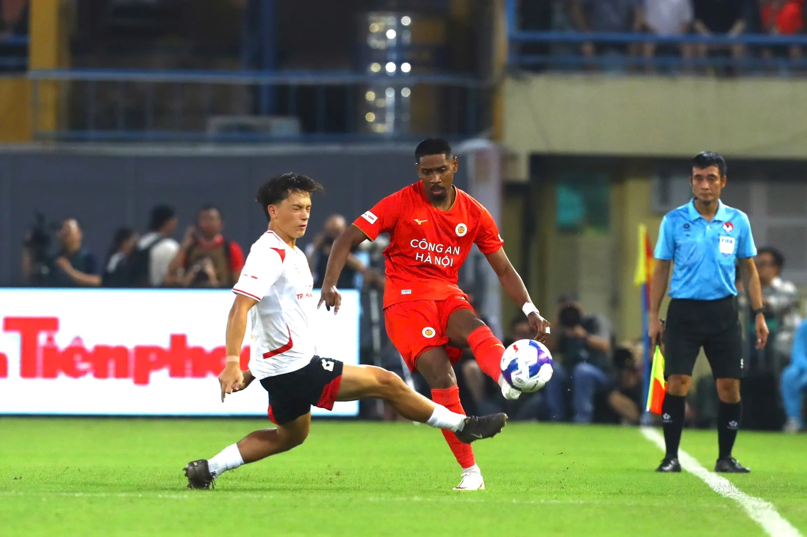 U20 Việt Nam trước trận quyết chiến Palestine; Man City đạt thỏa thuận chiêu mộ Enzo Fernandez
