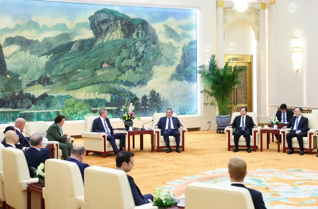 Trợ lý tổng thống Putin lên tiếng về khả năng lãnh đạo Nga - Mỹ - Trung gặp nhau