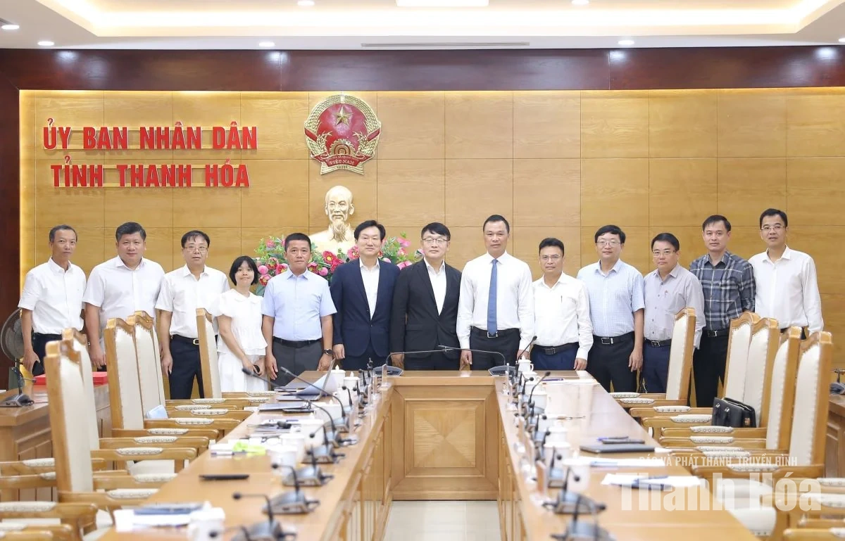 Chủ tịch UBND tỉnh Tô Anh Dũng làm việc với Công ty TNHH Kho ngầm xăng dầu Dầu khí Việt Nam