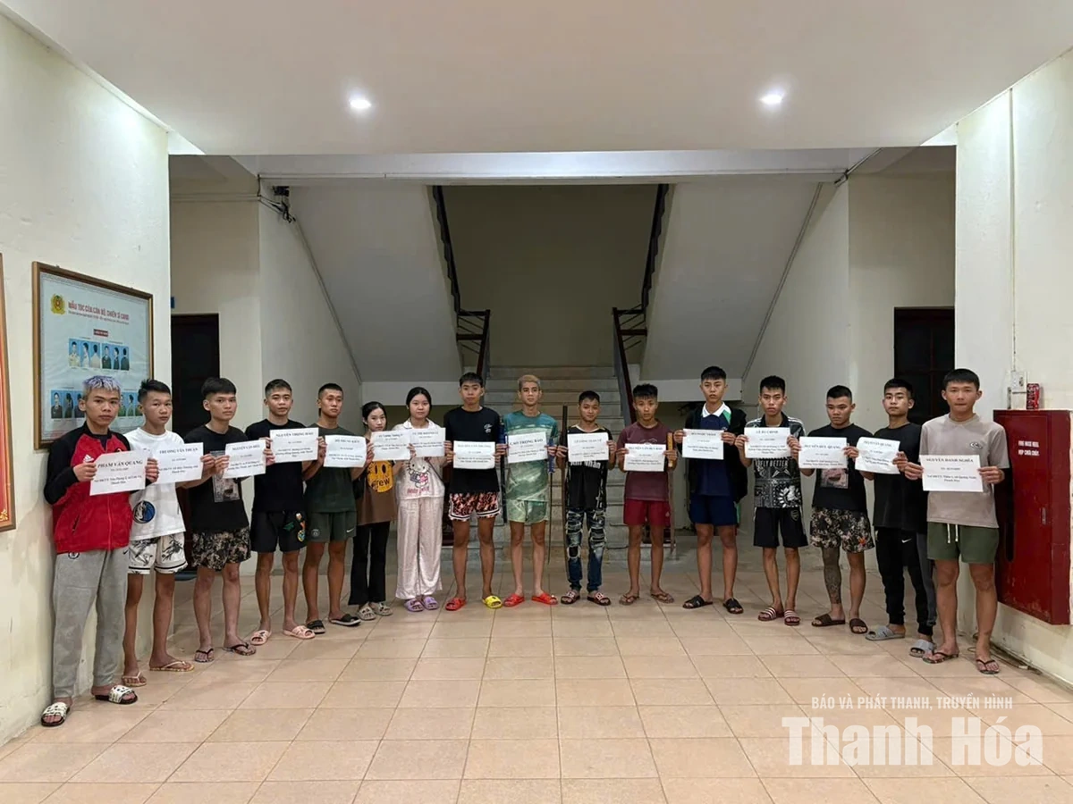 Cảnh sát cơ động Thanh Hóa bắt giữ 16 đối tượng gây rối trật tự công cộng