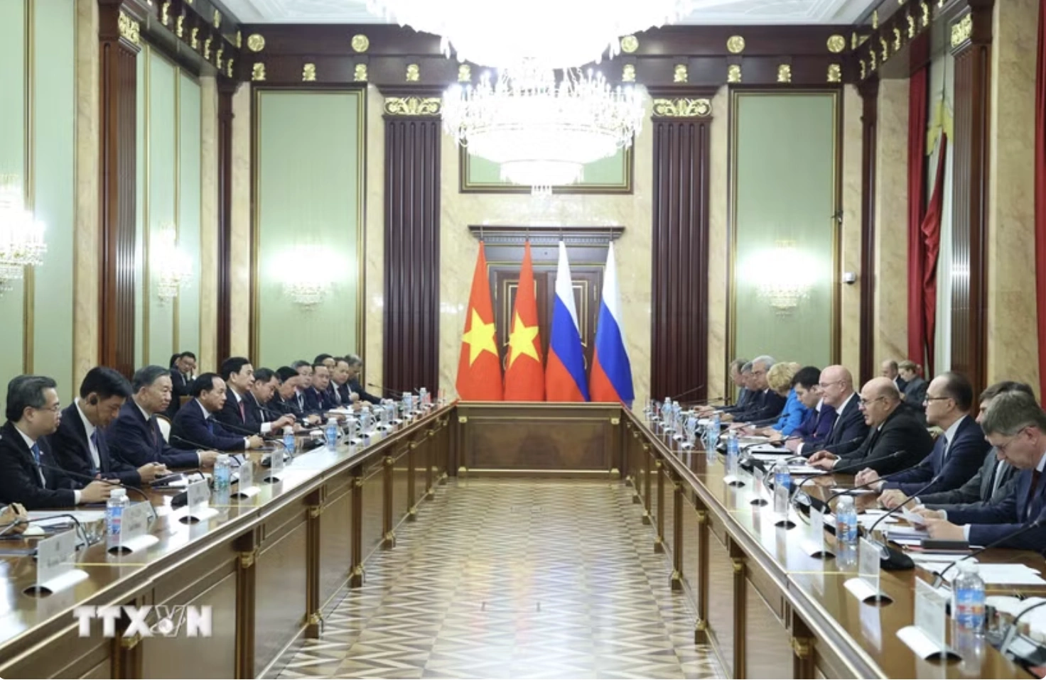 Tổng Bí thư, Chủ tịch nước Tô Lâm hội kiến Thủ tướng Nga Mikhail Mishustin