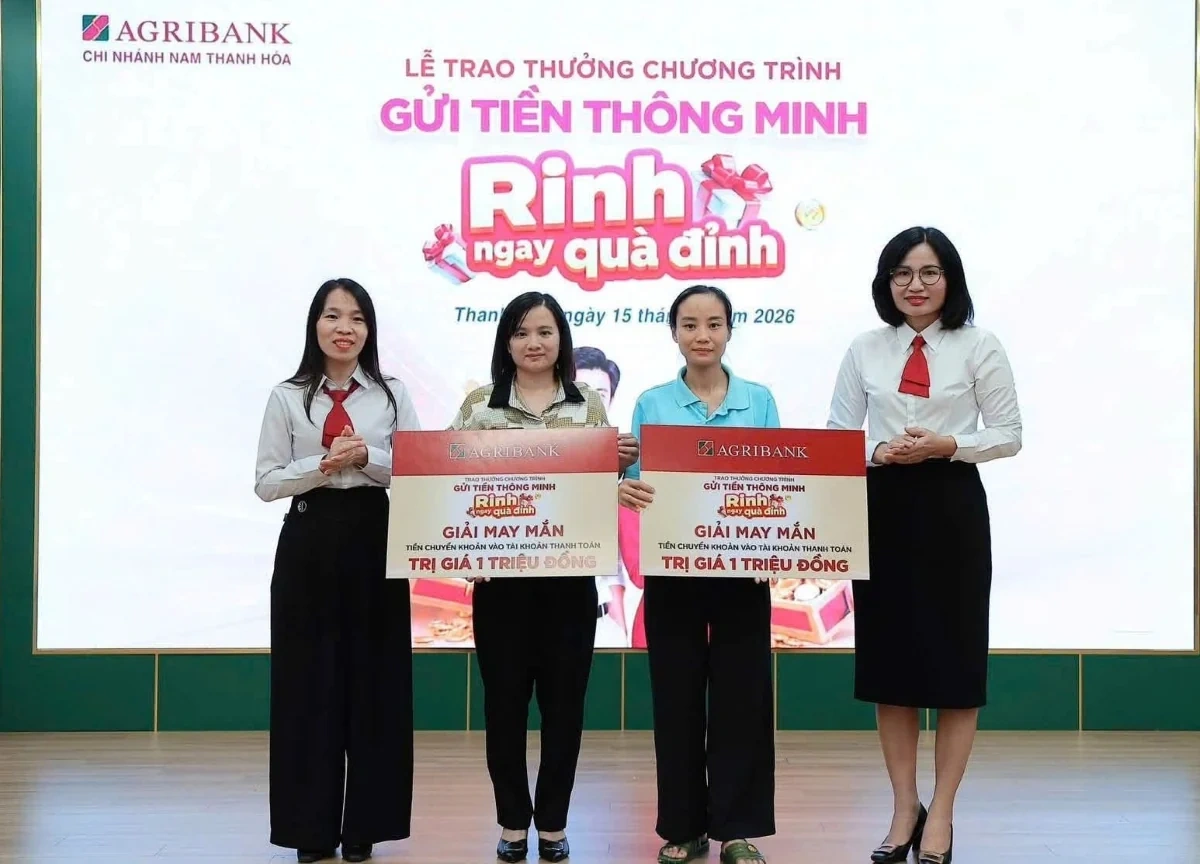 Agribank Chi nhánh Nam Thanh Hóa trao thưởng chương trình tiết kiệm dự thưởng