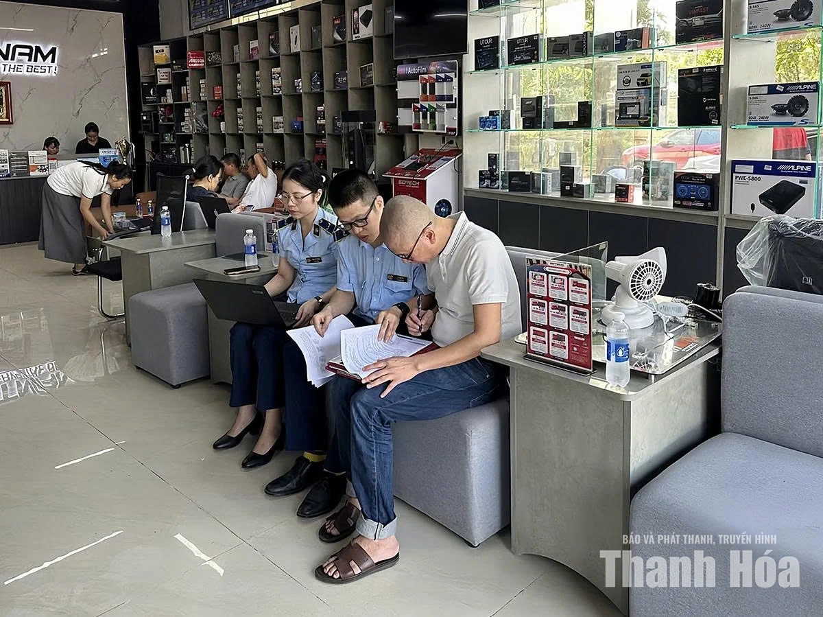 Hàng hóa “không địa chỉ” trên mạng - bài toán quản lý người bán online