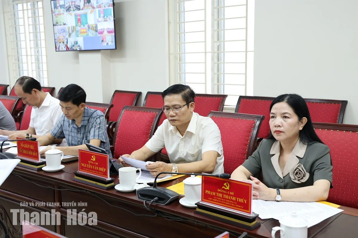 Tháo gỡ khó khăn, vướng mắc trong giải phóng mặt bằng, giải ngân vốn đầu tư công và xử lý các dự án tồn đọng, kéo dài