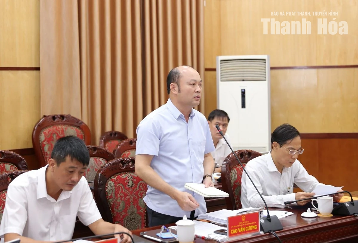 Chủ tịch UBND tỉnh đề nghị đình hoãn các cuộc họp chưa thực sự cần thiết, tập trung ứng phó với mưa lũ