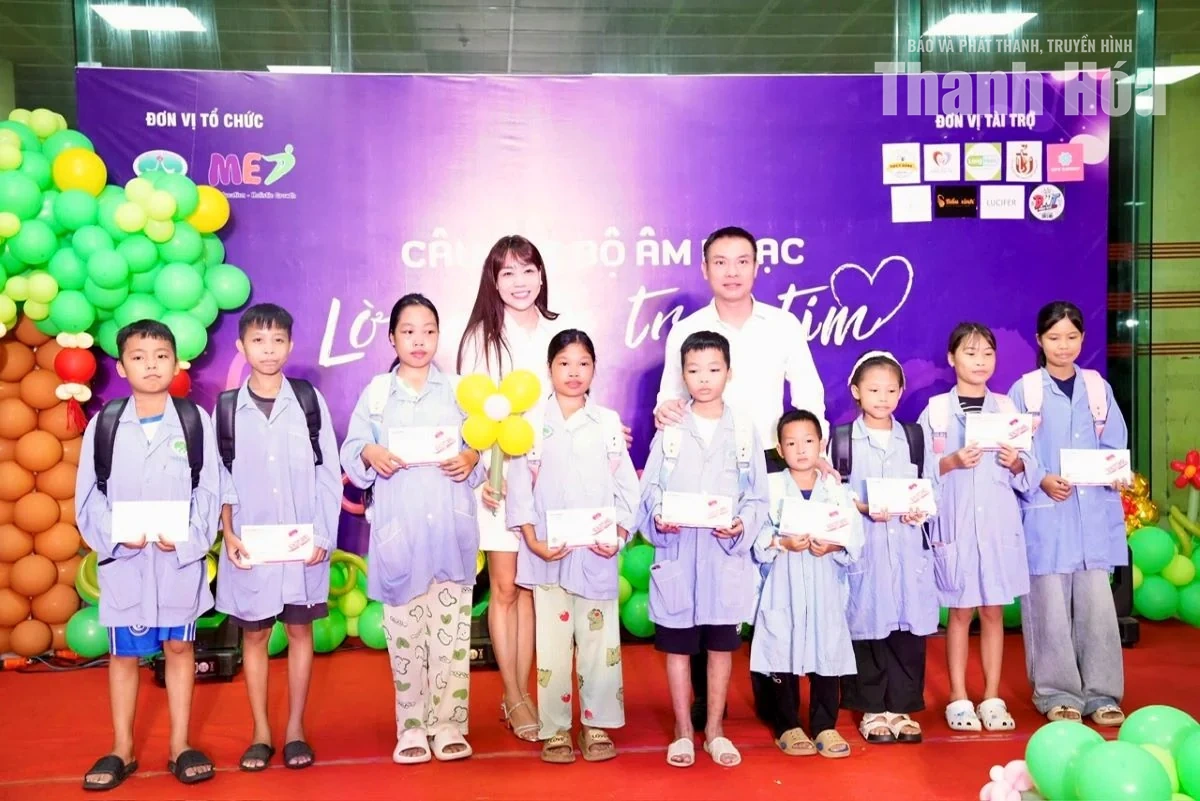 “Giai điệu trăng yêu thương” mang Trung thu ấm áp đến bệnh nhân
