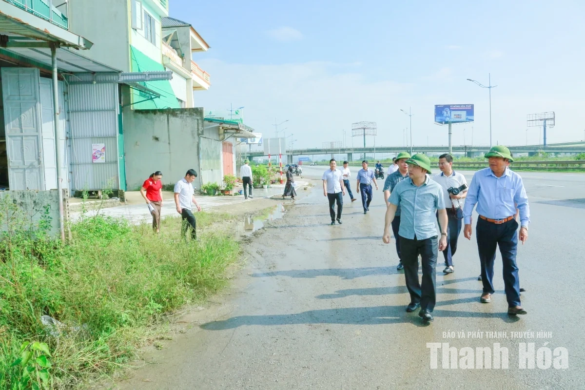 Kiểm tra tiến độ giải ngân vốn đầu tư công tại các dự án giao thông, thủy lợi