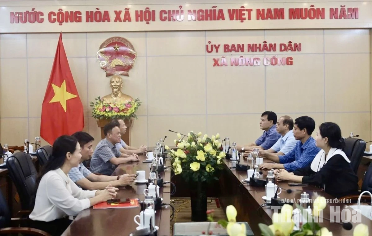 Hội Nông dân tỉnh thăm hỏi, hỗ trợ người dân xã Nông Cống bị ảnh hưởng bởi mưa lũ