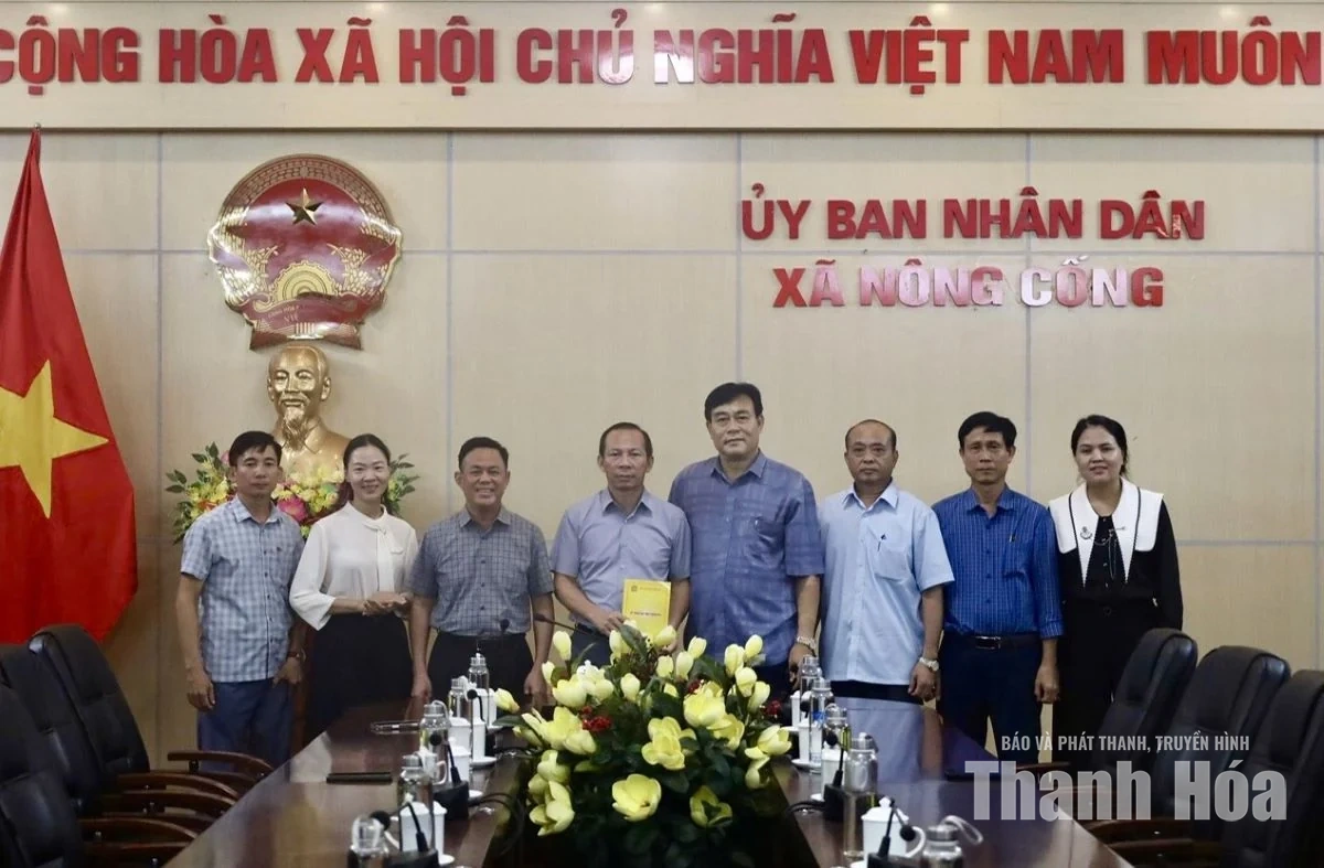 Hội Nông dân tỉnh thăm hỏi, hỗ trợ người dân xã Nông Cống bị ảnh hưởng bởi mưa lũ
