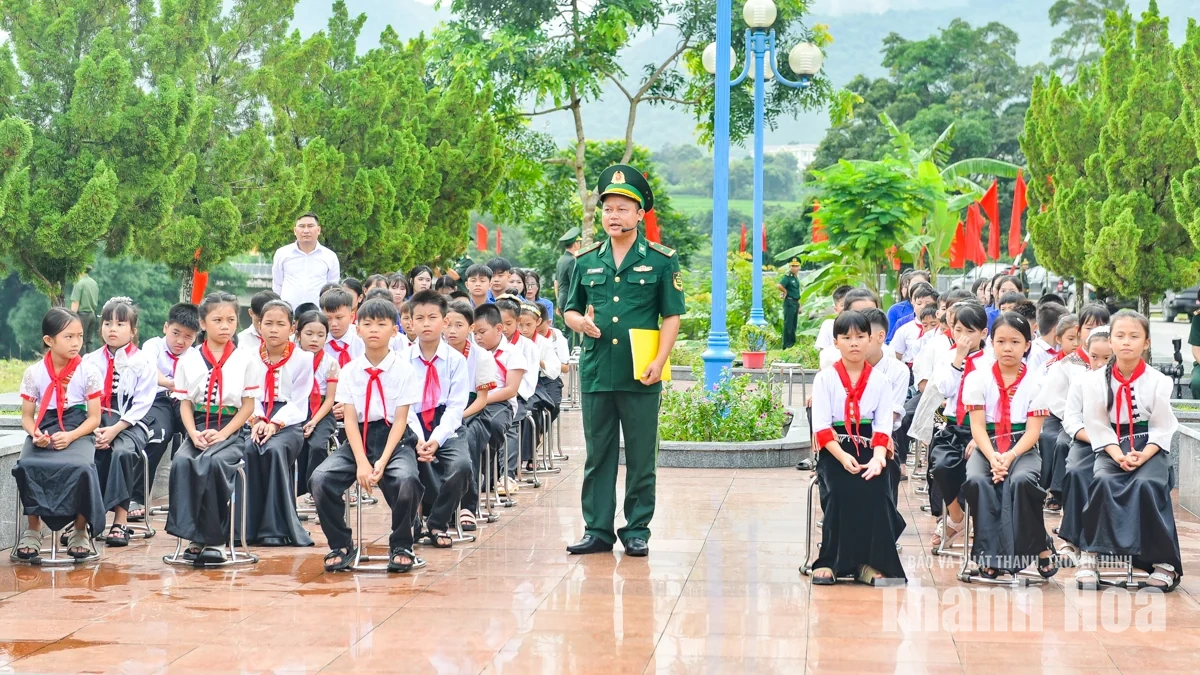 Lan tỏa tình yêu Tổ quốc từ “Tiết học biên cương”
