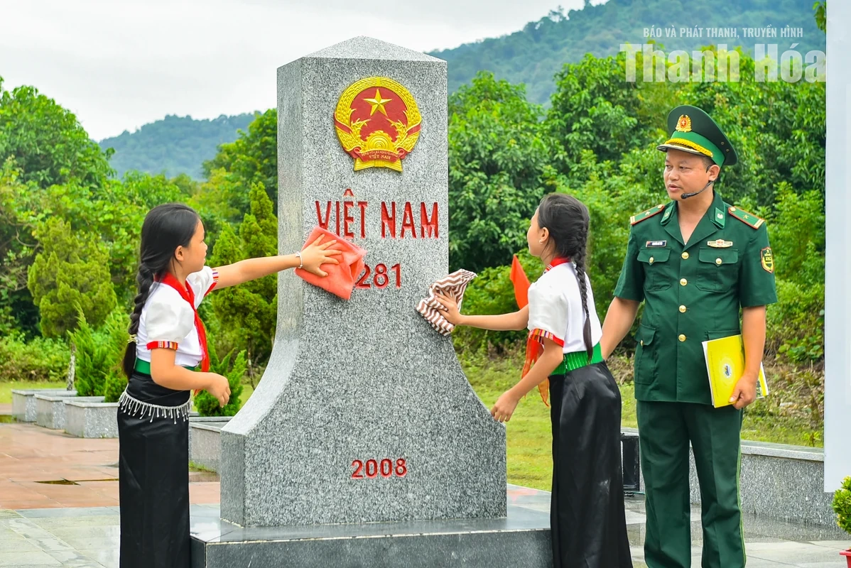 Lan tỏa tình yêu Tổ quốc từ “Tiết học biên cương”