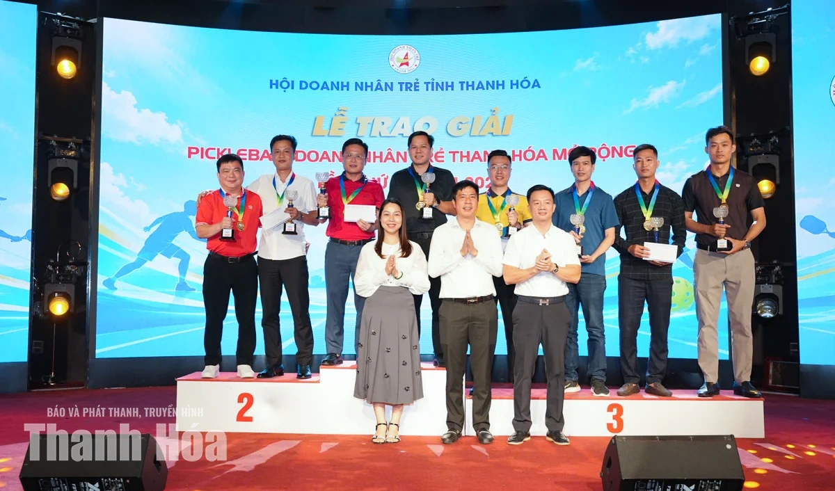 Gala Dinner chào mừng ngày Doanh nhân Việt Nam