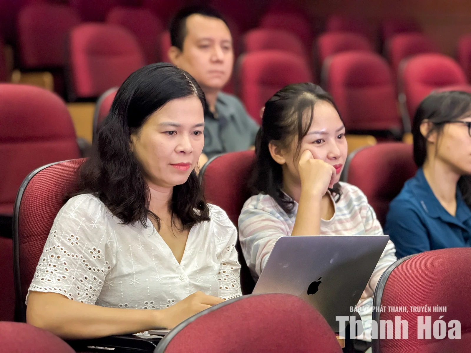 Trang bị kỹ năng, bảo đảm an toàn thông tin, sử dụng AI trong tác nghiệp báo chí