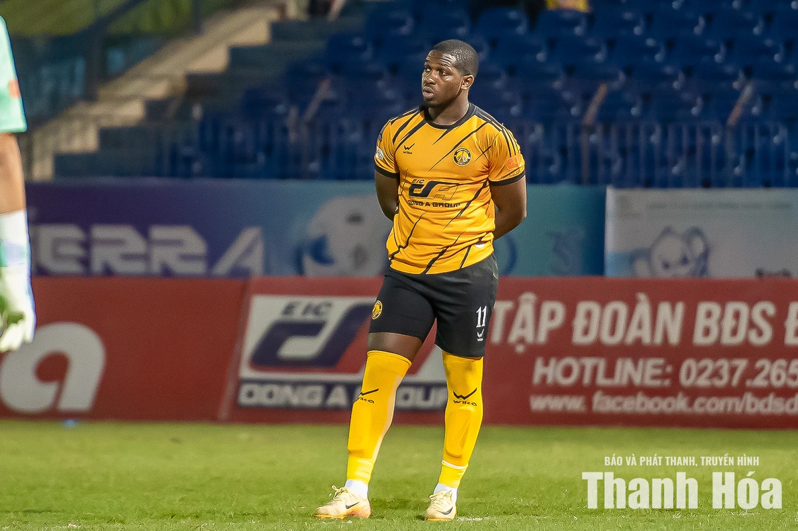 Trách nhiệm chi trả 8 tỷ đồng cho Rimario; Chelsea thảm bại trước Brentford