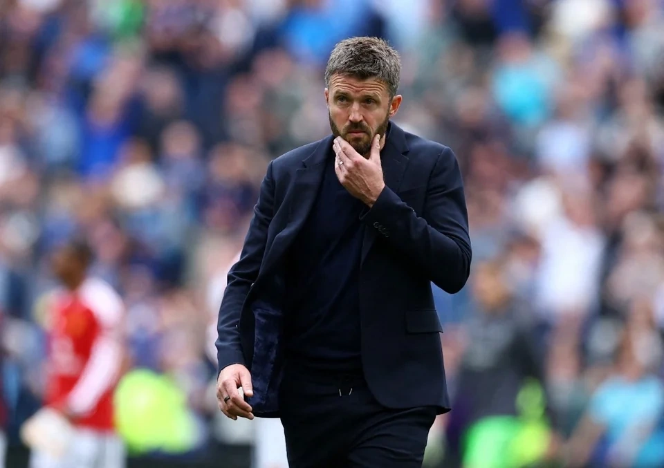 Trách nhiệm chi trả 8 tỷ đồng cho Rimario; Chelsea thảm bại trước Brentford