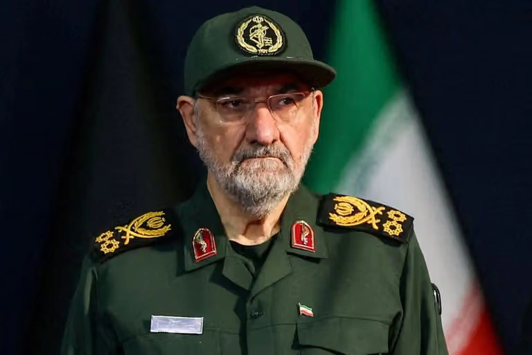 Iran đưa ra các điều kiện đàm phán, cảnh báo có thể thay đổi học thuyết hạt nhân