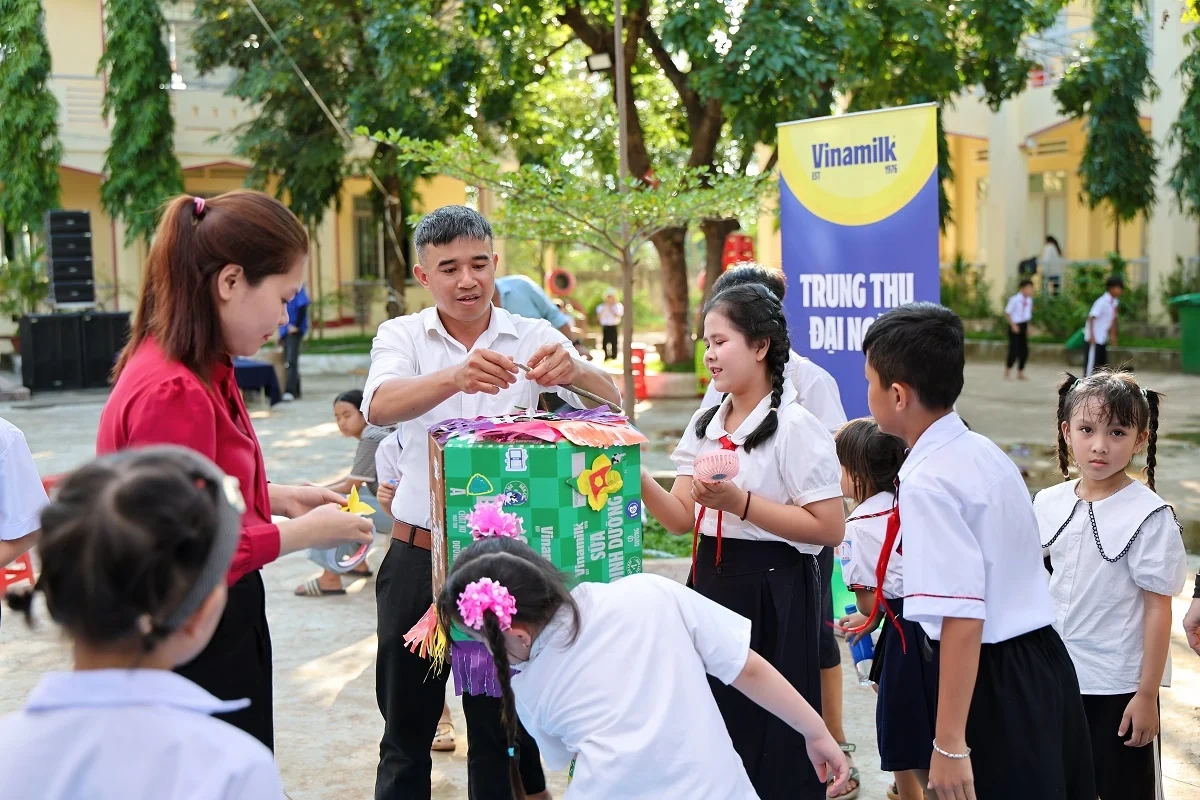 Gần 300.000 sản phẩm dinh dưỡng Vinamilk cùng trẻ em cả nước đón Trung thu