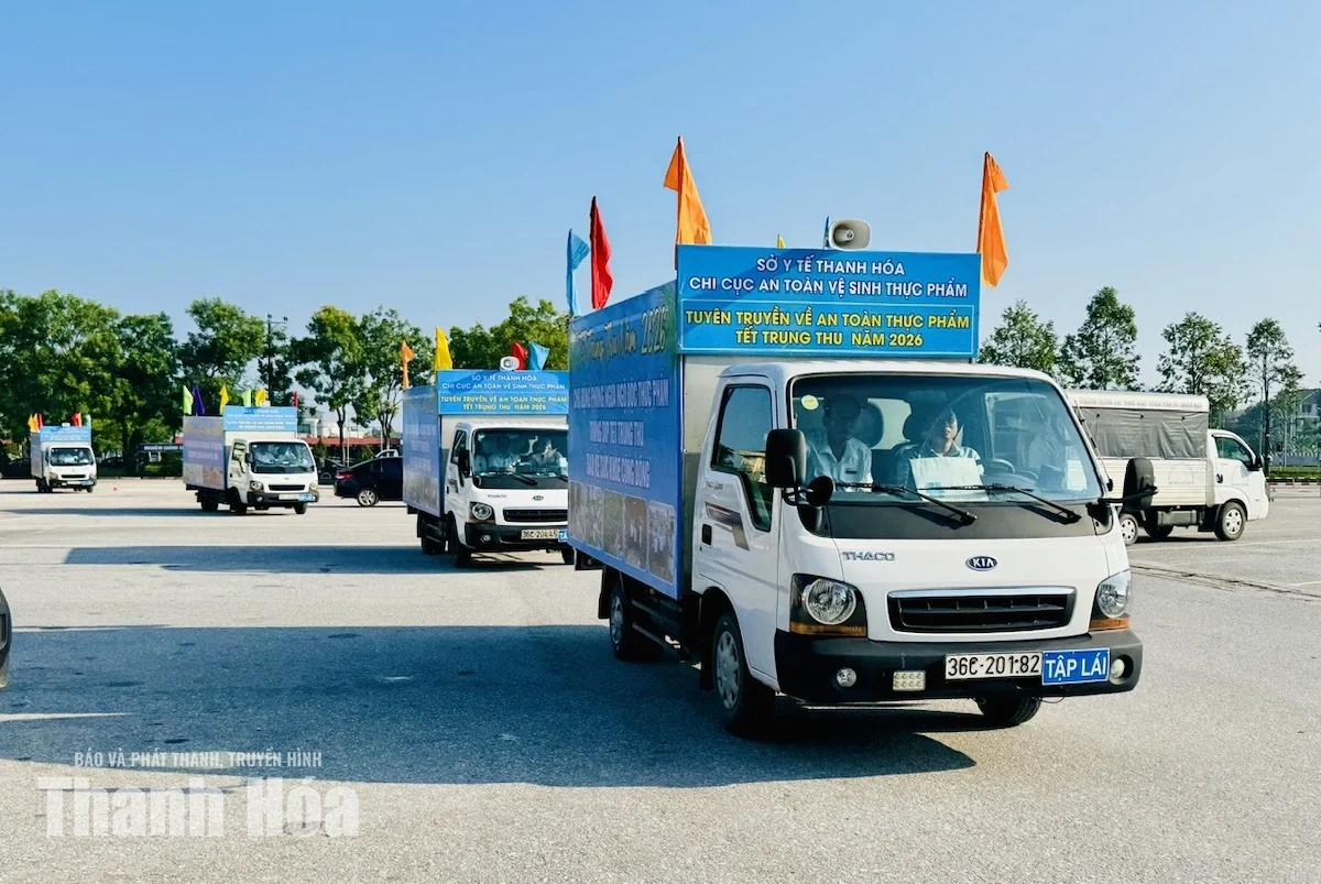 Tuyên truyền lưu động về an toàn thực phẩm dịp Tết Trung thu