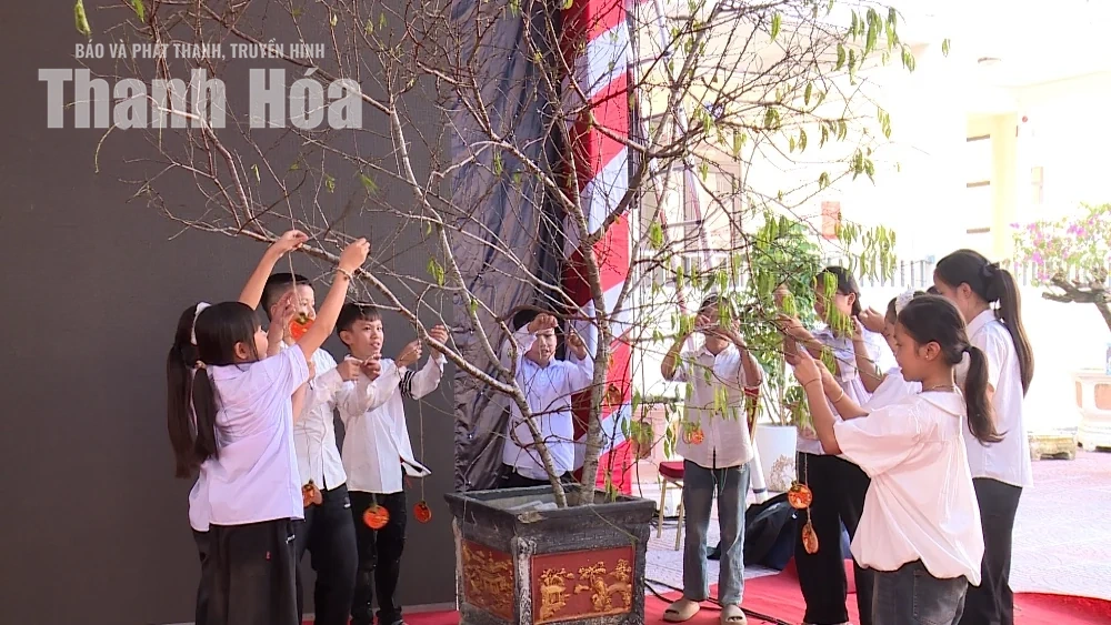 Đếm ngược chờ Đêm hội Trung thu nơi núi rừng biên giới Yên Khương